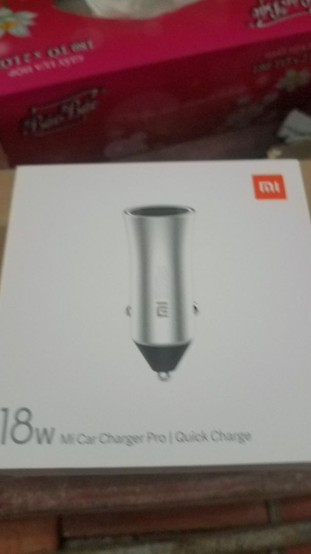 tiki giao nhanh sớm hơn dự kiến 2 ngày ,hộp còn nguyên tem ,sản phẩm cầm chắc tay ,cắm vào xe thấy ok ,chưa sửa dụng nên chưa đánh giá chất lượng.mong là sản phẩm tốt như những người đã dùng đánh giá cao về con này .