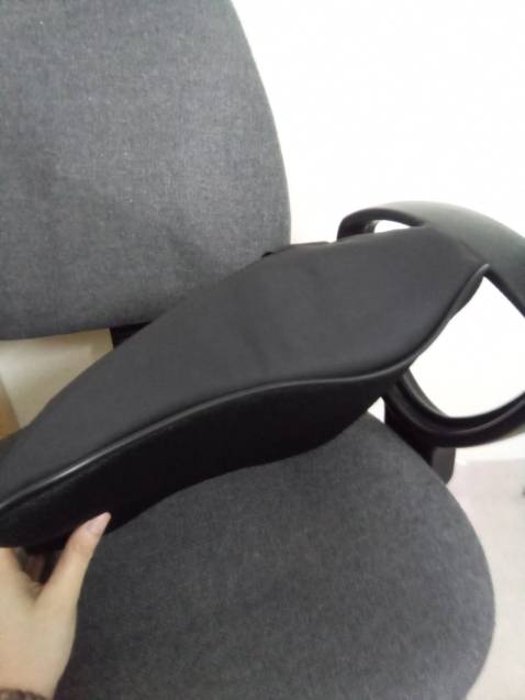 Đường may đều và chắc chắn có dây quai ngang nên dễ điều chỉnh mà không bị lệch như loại chỉ chỉ có 1 quai ngang Đường may đều và chắc chắn có dây quai ngang nên dễ điều chỉnh mà không bị lệch như loại chỉ chỉ có 1 quai ngang