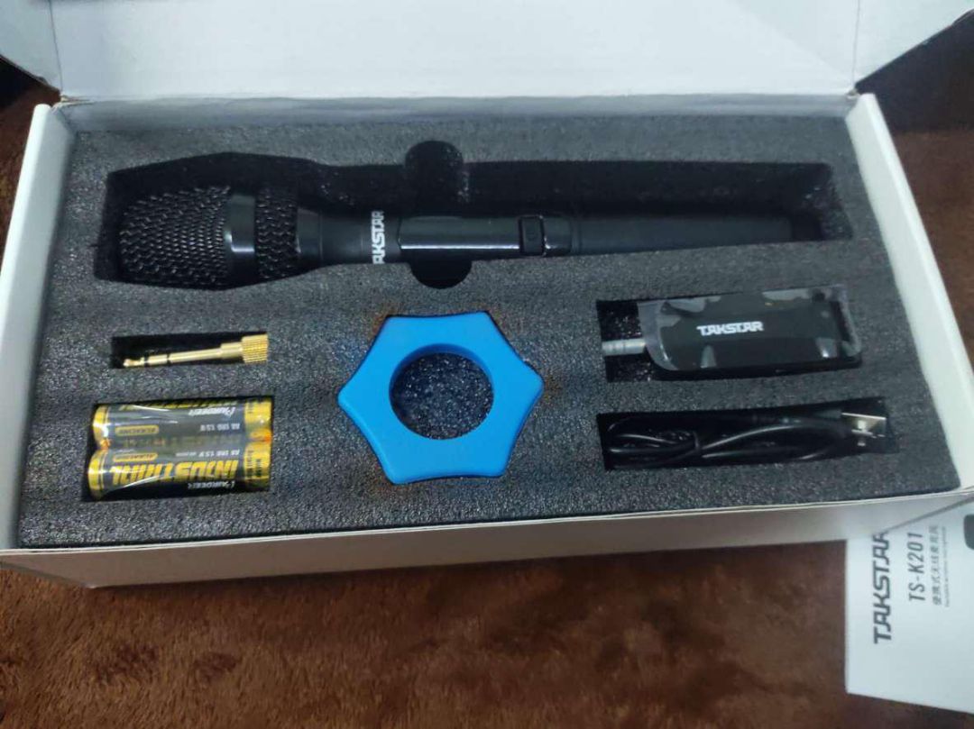 mic k dây TS K201 bắt rất nhạy, mua cho công ty hát hò tổ chức ngoài trời teambuilding để khoảng cách 25m nói cũng rất to mic k dây TS K201 bắt rất nhạy, mua cho công ty hát hò tổ chức ngoài trời teambuilding để khoảng cách 25m nói cũng rất to