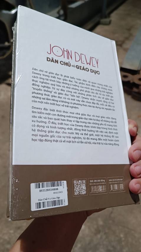 Giáo dục luôn là đề tài hấp dẫn.