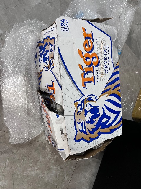 Mở hàng nhìn thùng bia tách tè le thấy mà chán