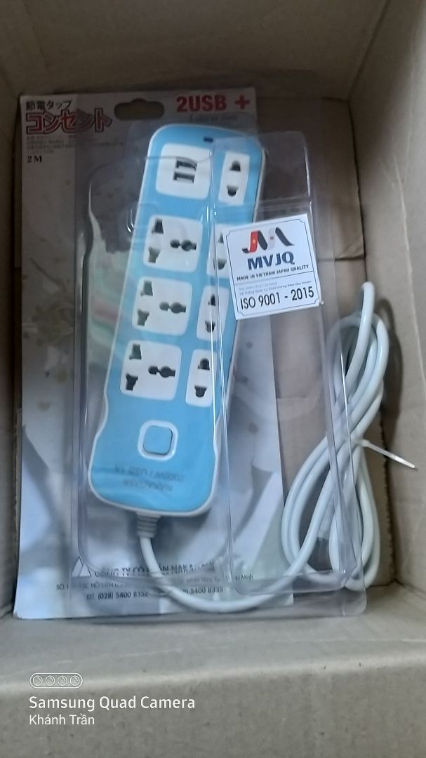 Đã nhận hàng, tuy nhiên đóng gói ẩu . sản phẩm thì bé mà bỏ vào cái thùng to . khi lột ra cả phần plastic rơi ra .. sản phẩm trầy trụa mặt sau chứng tỏ hàng qua *** chũa hoặc bảo hành mặc dù có dán tem 
.. chưa bao giờ thất vọng như lần này