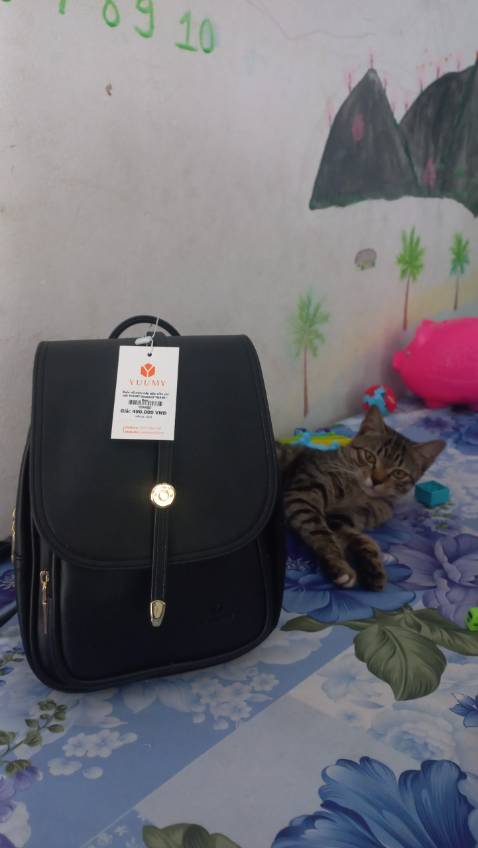 Rất vừa ý,từ chất liệu da đến đường kim mũi chỉ. Rất đáng mua mọi người ạ