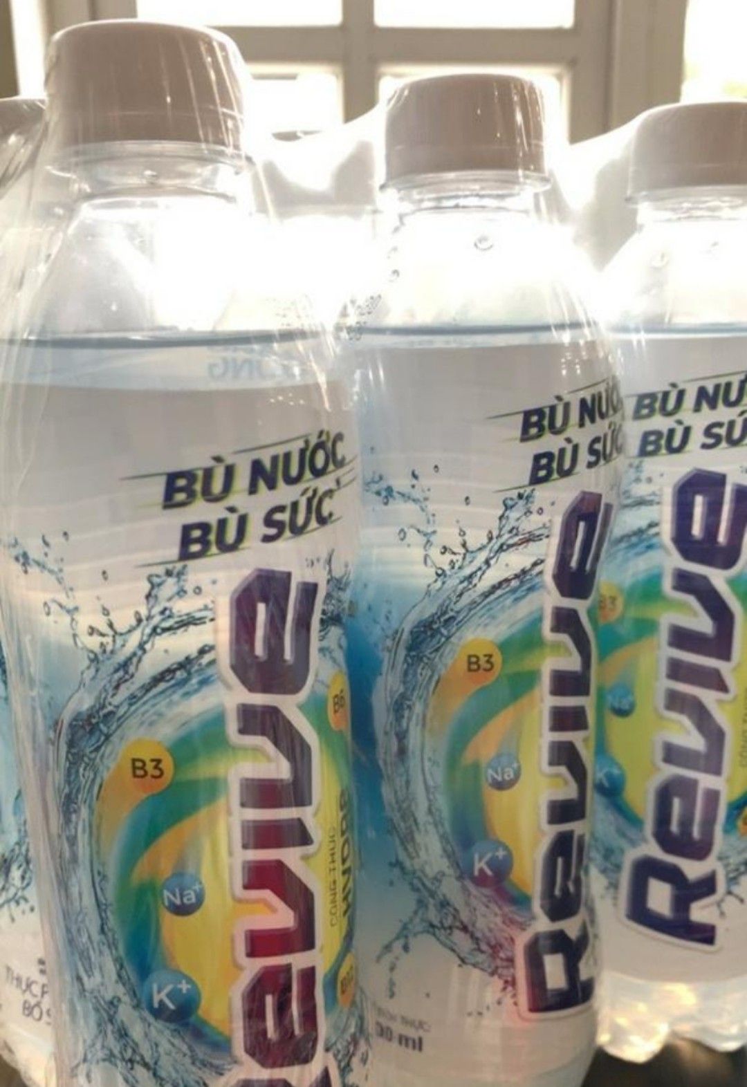 Mình thích uống revive mỗi khi tập thể thao xong, ngon hơn pocali.