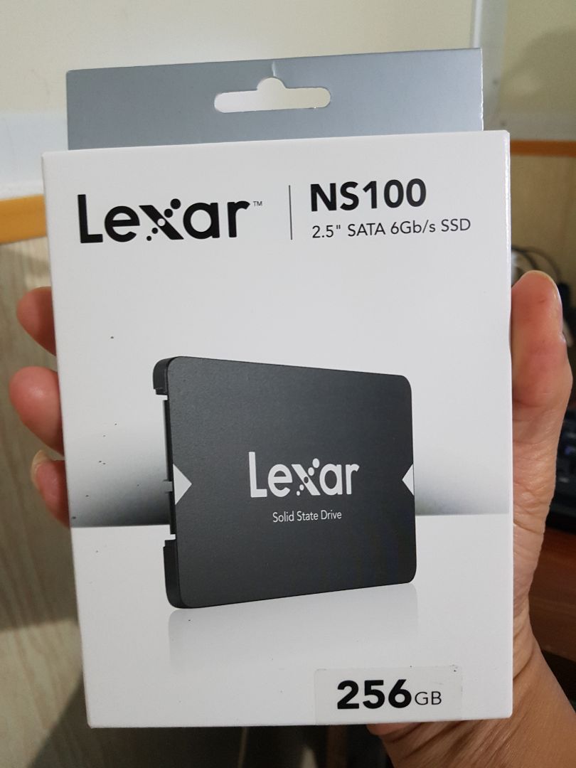 Hàng ok, vỏ ghi 256GB nhưng trên máy chỉ có 238GB thôi. mình tưởng ổ SSD thì phải đủ dung lượng chứ nhỉ? Lắp vào máy r nên chỉ chụp vỏ đc thôi. tốc độ ghi trên vỏ up tới 550MB/s nhưng thực tế *** đc có 283MB/s. Hàng ok, vỏ ghi 256GB nhưng trên máy chỉ có 238GB thôi. mình tưởng ổ SSD thì phải đủ dung lượng chứ nhỉ? Lắp vào máy r nên chỉ chụp vỏ đc thôi. tốc độ ghi trên vỏ up tới 550MB/s nhưng thực tế *** đc có 283MB/s.