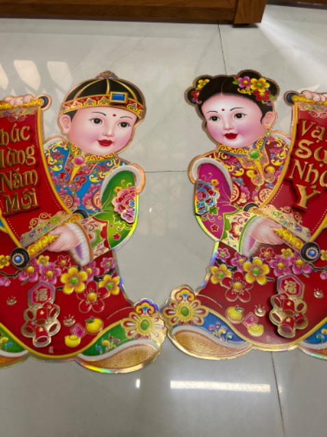 Khong giong nhu quang cao,chat lieu bang giay,khong phai decan .