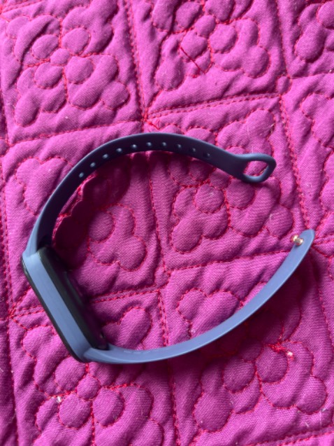 Chất liệu mềm mại chắc chắn, đẹp nữa. Shop đóng gói cẩn thận, hình thức chỉn chu bắt mắt lại có cả tem cảm ơn nữa. Nói chung là rất đáng mua.