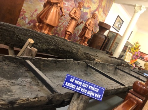 Hình ảnh minh hoạ m. Sách có nội dung hay và ý nghĩa. Đóng gói cẩn thận và giao hàng nhanh đúng hẹn. Shiper thân thiện và chuyên nghiệp