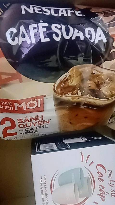 Cảm ơn shop vì đã tặng quà, ly rất đẹp, mình cũng rất thích quà tặng kèm.  
Cafe thì ngon. Shop phục vụ tận tình ship nhanh. Cho shop ngàn sao.
Nói chung mình rất hài lòng về sản phẩm.
