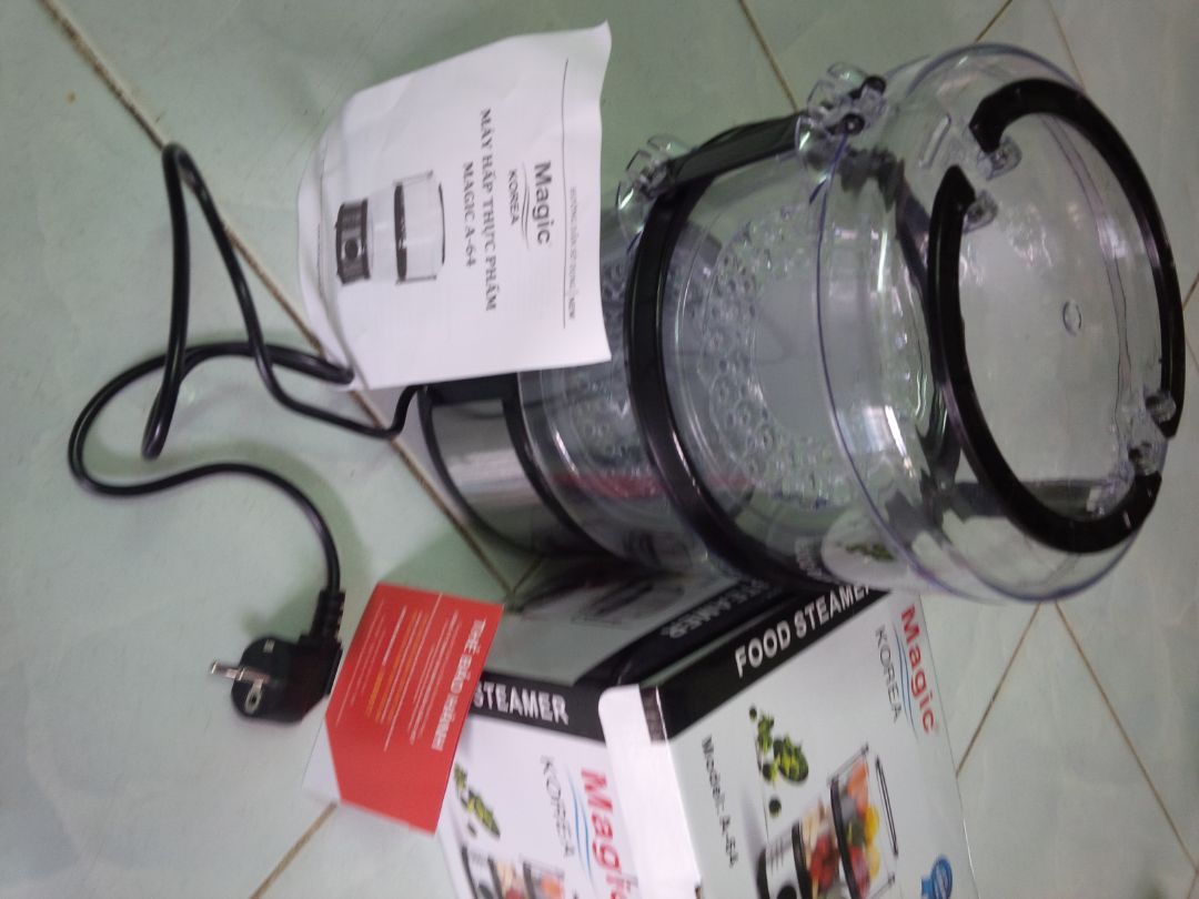 Máy hấp Magic Korea rất tốt cho việc hâm nóng thức ăn , hấp chín thực phẩm tươi sống mà không làm mất hương vị . Máy tỏa nhiệt nhanh hơi nóng lan đều trong xửng nhựa , tự ngắt điện theo thời lượng sử dụng . Hàng giao nhanh và được bảo quản tốt trong khi vận chuyển và giao nhận . Cám ơn shop & TIKI .