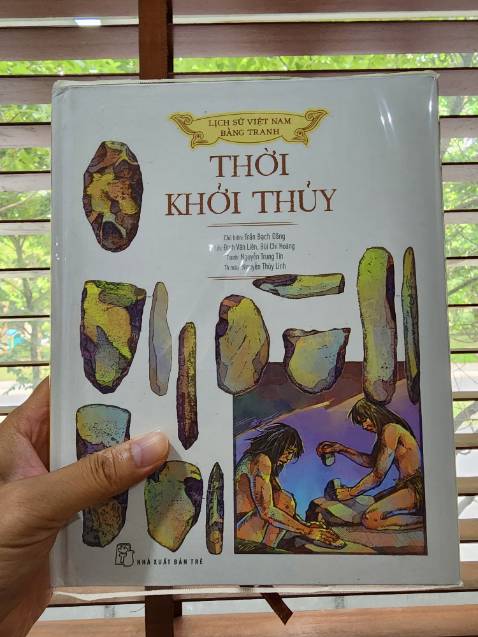 Mỗi lần ra sách lại mang về ngay :)