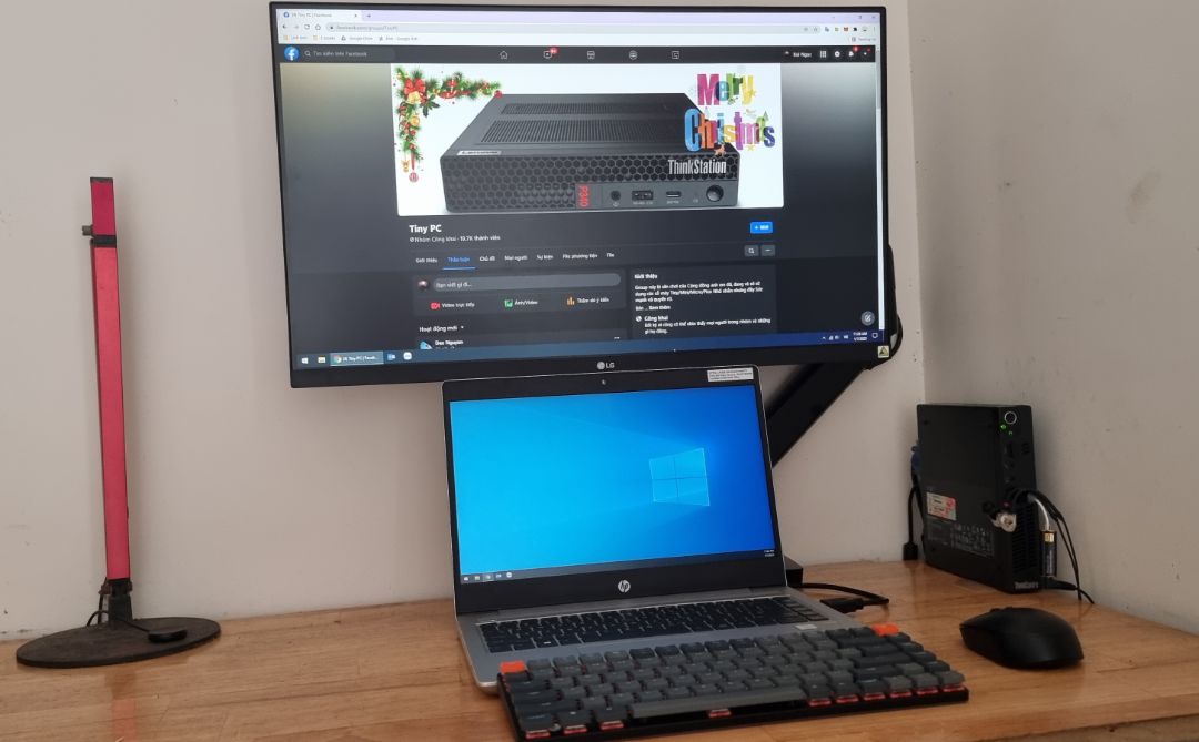 Giao hàng đúng hẹn, chắc chắn, không nghĩ là nó to vậy, lắp màn 27" còn nhìn thấy cái khuỷu to đùng, chắc phải 32-34" mới che hết.