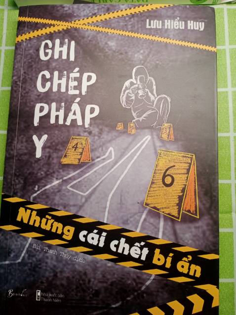 Thấy tik tok pr nhìu vl nên mua đọc thử thì theo cảm nhận của mình thì nội dung hay vì mình thích thể loại pháp y ***=)))) . Shop không bọc chống sốc nên sách bị cong mép nhưng kh ảnh hưởng qua nhìu đến sáchhh. Mình để vài trang sách để các bạn tham khảo trước khi mua nhé !