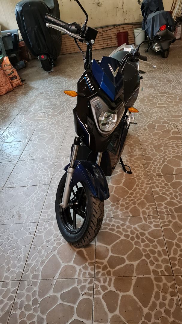 Hoàn thiện tốt, giá  tốt, đáng tin cậy, tuy nhiên có tính phí vận chuyển nhưng phải ra showroom nhận hàng, mùa dịch nên thông cảm... sử dụng thời gian mới biết nhưng thấy mn chưa phàn nàn gì.