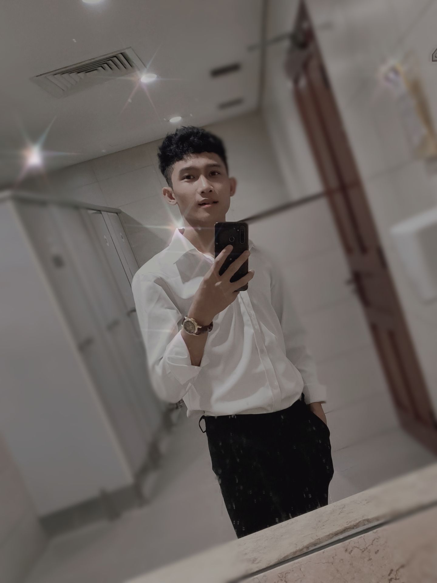 giao hàng nhanh, sản phẩm chất lượng, rất đẹp đeo vào nhìn sang hẳng ra?