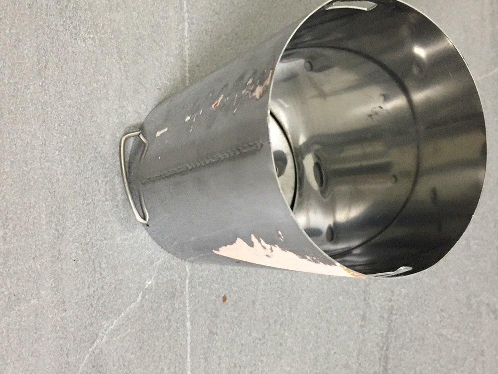 Tôi thật sự bất ngờ và thất vọng khi nhận được sản phẩm (như hình bên dưới): sản phẩm mua mới nhưng nhìn rất cũ và bị rỉ xét nhiều. Lần đầu tiện nhận được 1 sản phẩm tệ hại ntn từ Tiki. Mong được xử lý sớm!