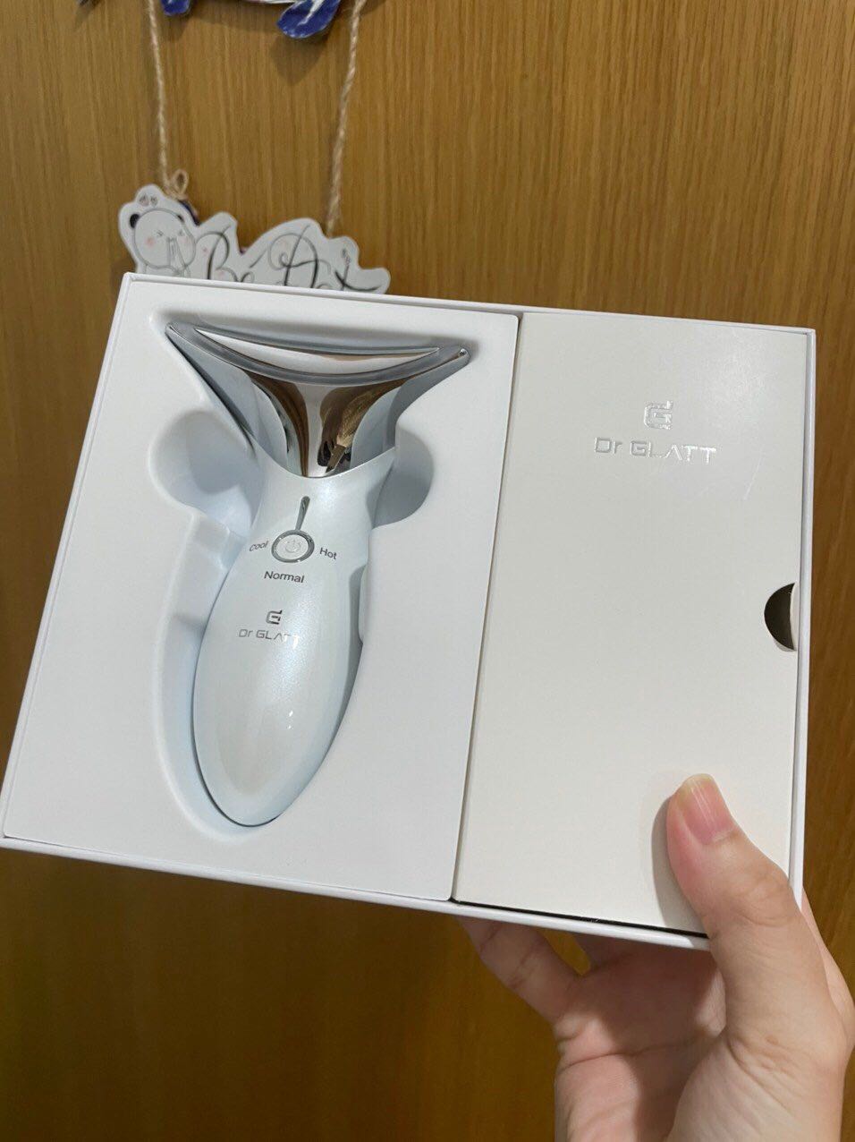 hộp gọn, máy nhỏ, mập mập mà sang, kiểu dáng nhìn hiện đại, đặc biệt mình thấy đóng gói cẩn thân là ưng ý. nói chung good