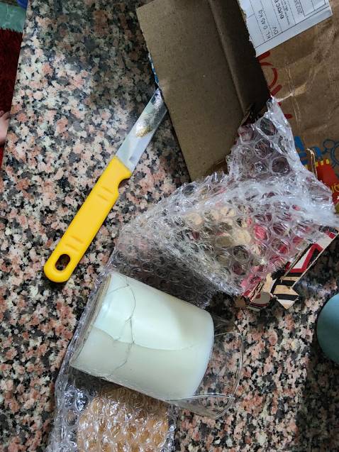 Nó bị bể ly rồi, phải làm sao