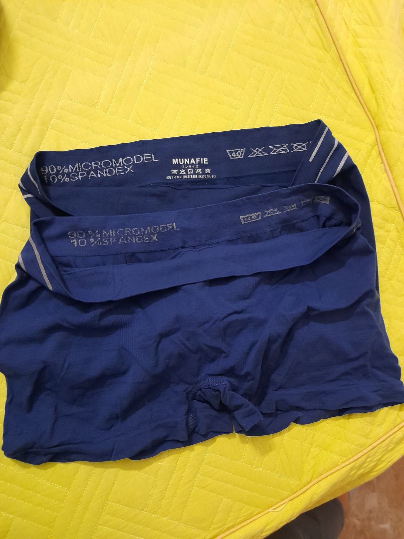 Trước mình đã mua sản phẩm này cho chồng dùng, thấy trên tiki có bán nên mình k suy nghĩ lựa chọn luôn. Nhưng chất lượng không bằng. Sản phẩm chất lượng kém hơn nhiều. Mọi người nên cân nhắc trước khi mua. :(