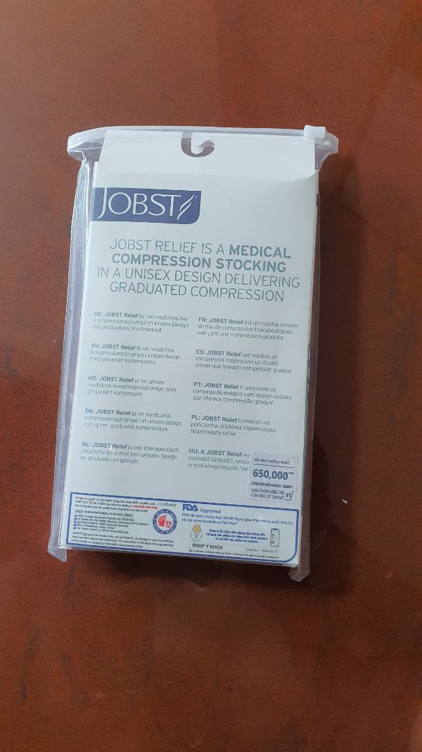 giao nhanh. đóng gói tốt.
lần đầu rất khó mang. không biết có tác dụng không. cần thời gian mới thấy được. 
sản phẩm tốt. đàn hồi cao. ôm sát. có lẽ hỗ trợ tốt cho ngưòi giản tĩnh mạch nhưng công việc thường xuyên đứng và đi lại nhiều.