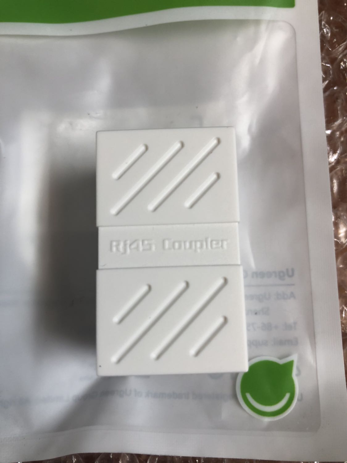 Mới đặt từ trưa hôm qua đã nhận hàng lúc 16h chiều hôm nay. Chất lượng tốt, gia công kỹ, bọc sắt quang đầu cắm mạng chống nhiễu. Cầm nó khá nhẹ. Màu trắng rất đẹp mắt. Mình dùng dây mạng CAT6A SFPT cho khả năng tăng tốc mạng nhanh. Cảm ơn tiki hỗ trợ giao hàng nhanh, sẽ mua thêm lần sau ủng hộ tiki...