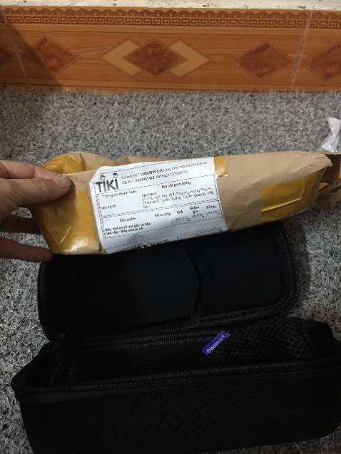 shop gửi nhầm sản phẩm. mình mua máy mat xa ngày 13/3/2022
, nhưng lại gửi 1 túi giá bằng 1/3 máy mình mua. xong bjo nhắn tin shop ko hề trả lời.