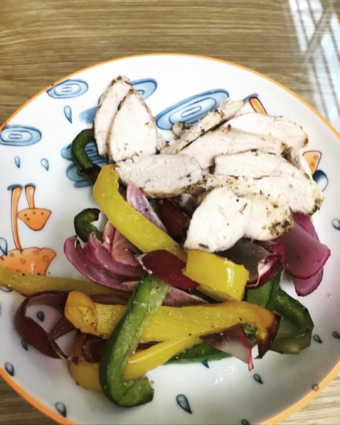 Đã dùng để nấu ăn, cũng được. Thực ra ko nắm rõ là sẽ khadc muối thường nhiều nhưng được recommend khi nấu kiểu eat clean