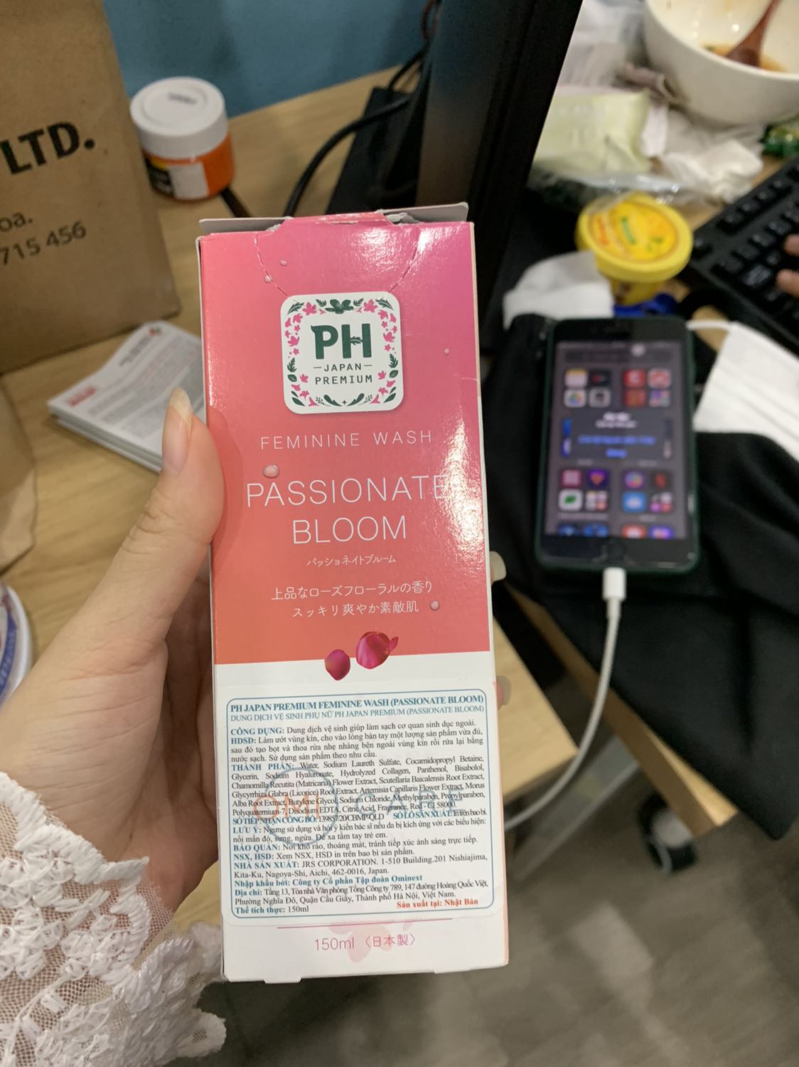 Ưnggggggggg. Mùi thơm ck mình rất thích mình dùng loại này. Rửa sạch mà mềm, dưỡng ẩm tốt