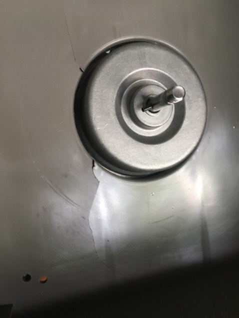 Cho 5 sao vì gửi đúng mẫu đặt, gửi từ Hà Nội vào đường xa quăng ném quá nứt cái lồng luôn, làm phải tháo ra đổ keo vào dán.