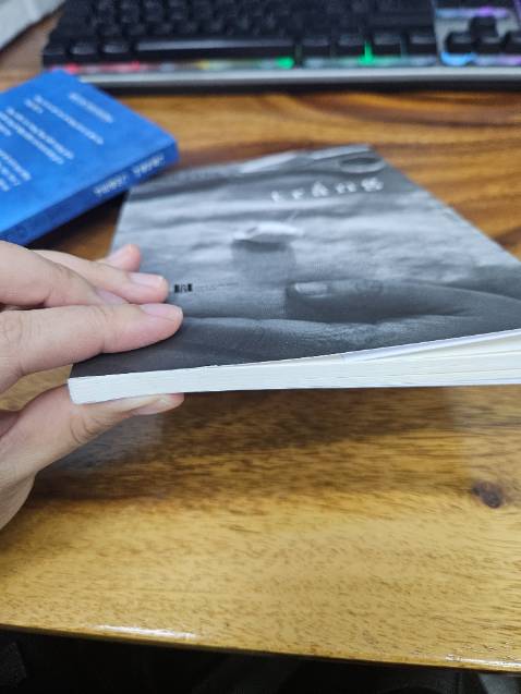 Giấy dày lắm nha, chất lượng tốt, ok phết. Giao hàng nhanh.