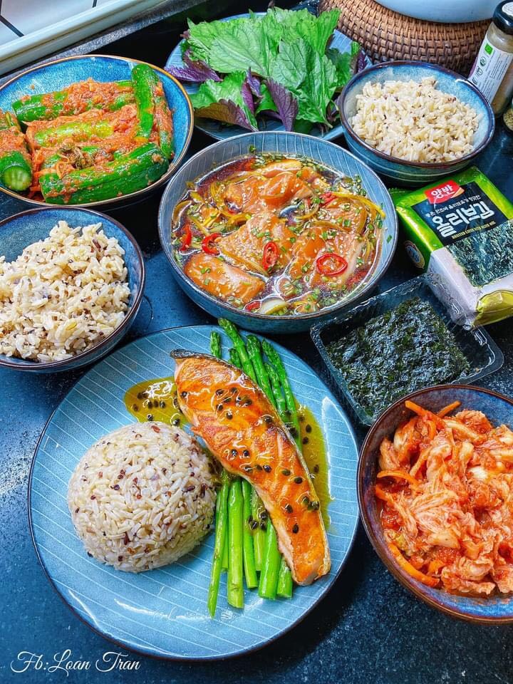 Ít có khả năng ứng dụng. Thực đơn toàn nhấn mạnh vào món củ cải: salad củ cải, củ cải bào... nhưng không hề có hướng dẫn làm. Đọc cho vui, kiến thức không dựa vào yếu tố khoa học. Mà chỉ là kết quả khảo sát 4000 người (!?) Ít có khả năng ứng dụng. Thực đơn toàn nhấn mạnh vào món củ cải: salad củ cải, củ cải bào... nhưng không hề có hướng dẫn làm. Đọc cho vui, kiến thức không dựa vào yếu tố khoa học. Mà chỉ là kết quả khảo sát 4000 người (!?)