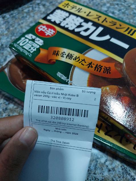 Mình đặt vị cay (hộp xanh lam) nhưng bên mình giao thành vị cay vừa (hộp xanh lá). Lần này lỡ rồi, lần tới shop giao đúng giùm mình.