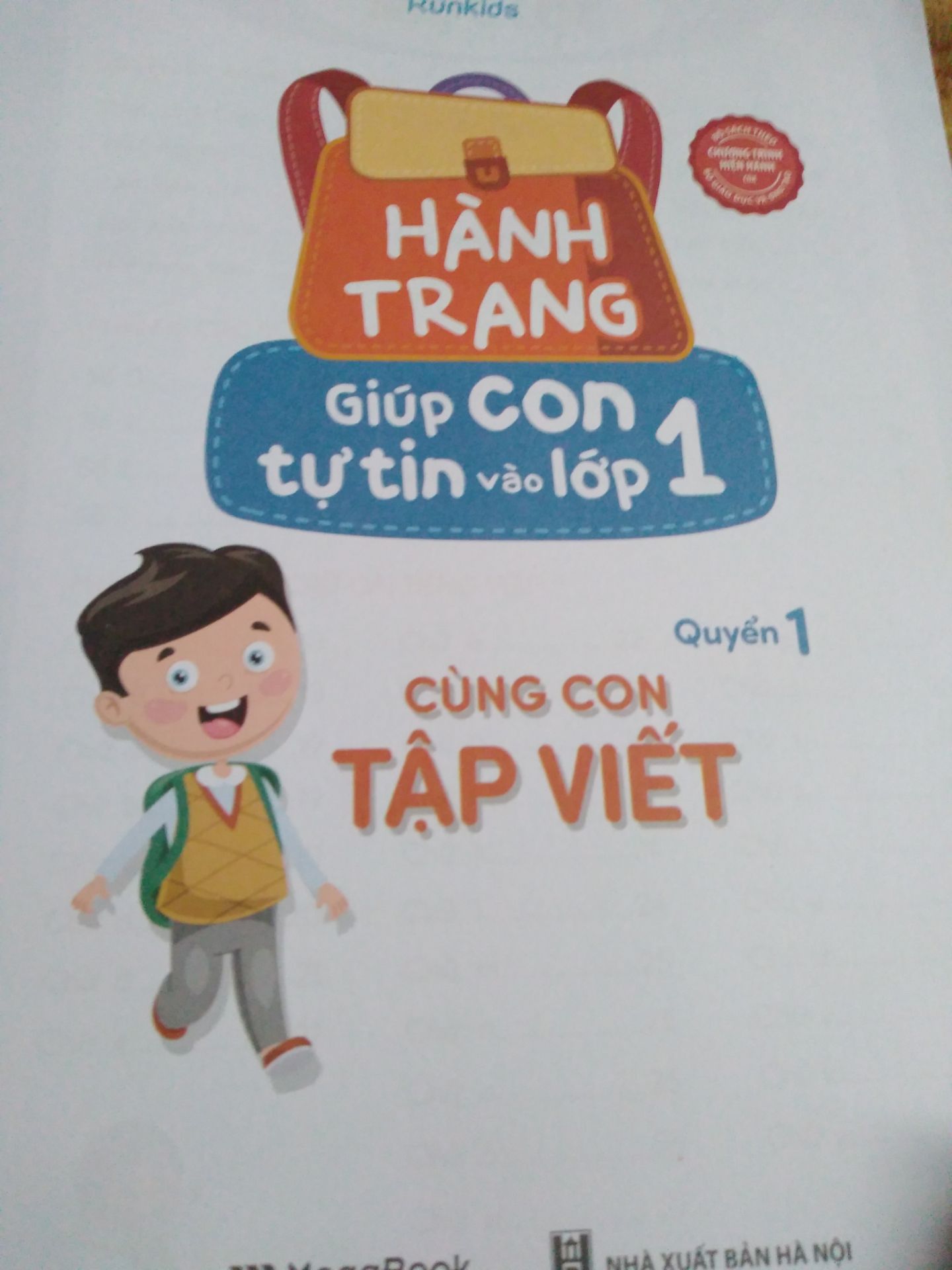 Quyển này khá cơ bản và đầy đủ các phần chính.  Nên mua thêm các phần khác để con thực hành thêm các môn. Quyển này chỉ mang tính hệ thống chứ con muốn luyện tập thêm có thể viết ra vở trắng.