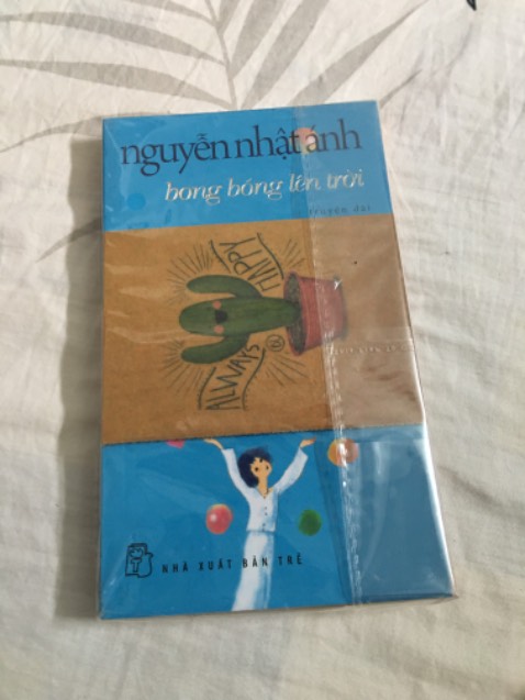 Shop giao hàng rất nhanh, sách rất đẹp, rất ưng bụng. Cảm ơn shop, chúc shop buôn may bán đắt nhé. Truyện của tác giả NNA thì lúc nào cũng dồi dào hình ảnh và rất dễ thương dễ đọc nè, đọc thư giãn thích lắm 👍🏻