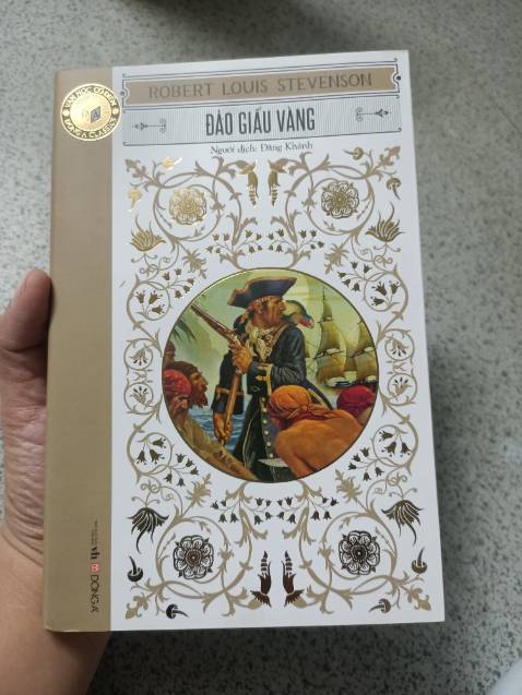 Gáy bị df nhẹ . Sách này bìa rời nhé . Chưa đọc nhưng bìa thiết kế khá đẹp 👌👌👌