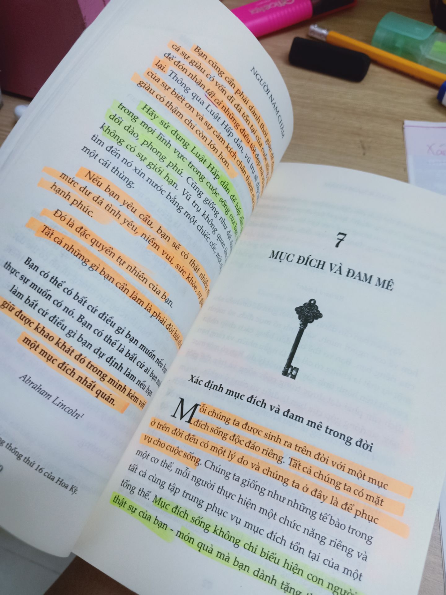 Cuốn này mình đã mua rồi và cũng đọc xong luôn, rất xuất sắc cho những ai chưa biết mình phải làm gì trên cuộc đời này! Lần thứ 2 mua là mình tặng cho em mình! Chúc tất cả đọc giả tìm được mục đích sống thật sự của cuộc đời! Cảm ơn tác giả và nhóm phiên dịch đã tạo ra tác phẩm này!