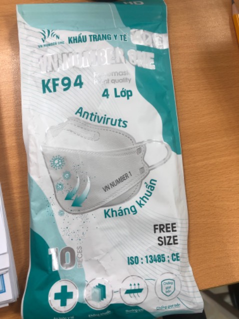 Chất vải dày, không bị mùi, form đeo dễ thở. Sant phẩm tốt, giá hợp lý