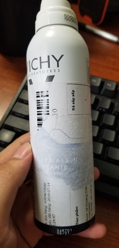 Mình đã tin tưởng Tiki Trading và đặt hàng
Nhưng khi nhận hàng thì thật sự quá thất vọng
Sản phẩm như hàng đã qua sử dụng, ko có nắp còn phần vòi xịt thì có bụi bẩn, đóng gói hàng quá sơ sài trên vỏ sản phẩm thì thật ko thể chấp nhận được
thật sự quá thất vọng vào Tiki Trading