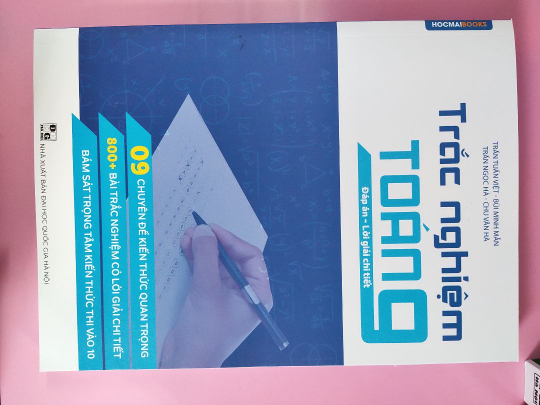 Tròi oi tuyệt vời lắm mn ơii. Mình không biết nói gì lun vì không biết dùng từ nào để diễn tả cả 😂😂. Nên mình sẽ chụp vài trang cho mn xem thử tham khảo nhaa. Mua đi nè ❤