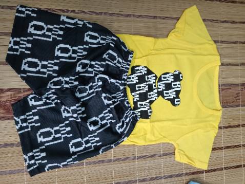 Chất vải đẹp, giá thành vừa phải, đáng mua.