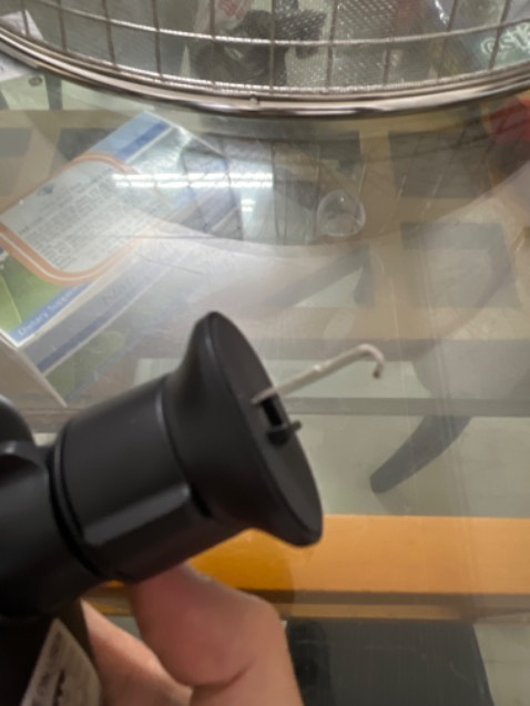 không giống mô tả
sản phẩm tệ 
không giữ chắc đt