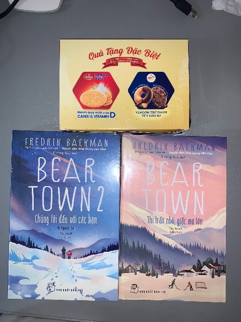 Giao nhanh, được tặng thêm bánh, sách hay mọi người nên đọc ạ