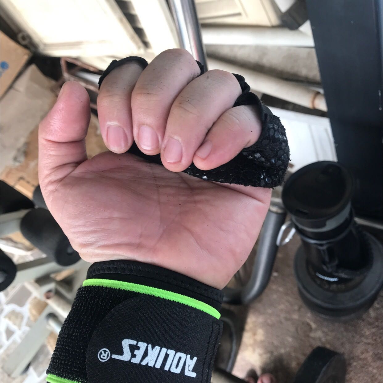 Nhìn đẹp. Tưởng 1 cặp mà giao chỉ 1 cái nên pbair mua thêm cái nuẫ