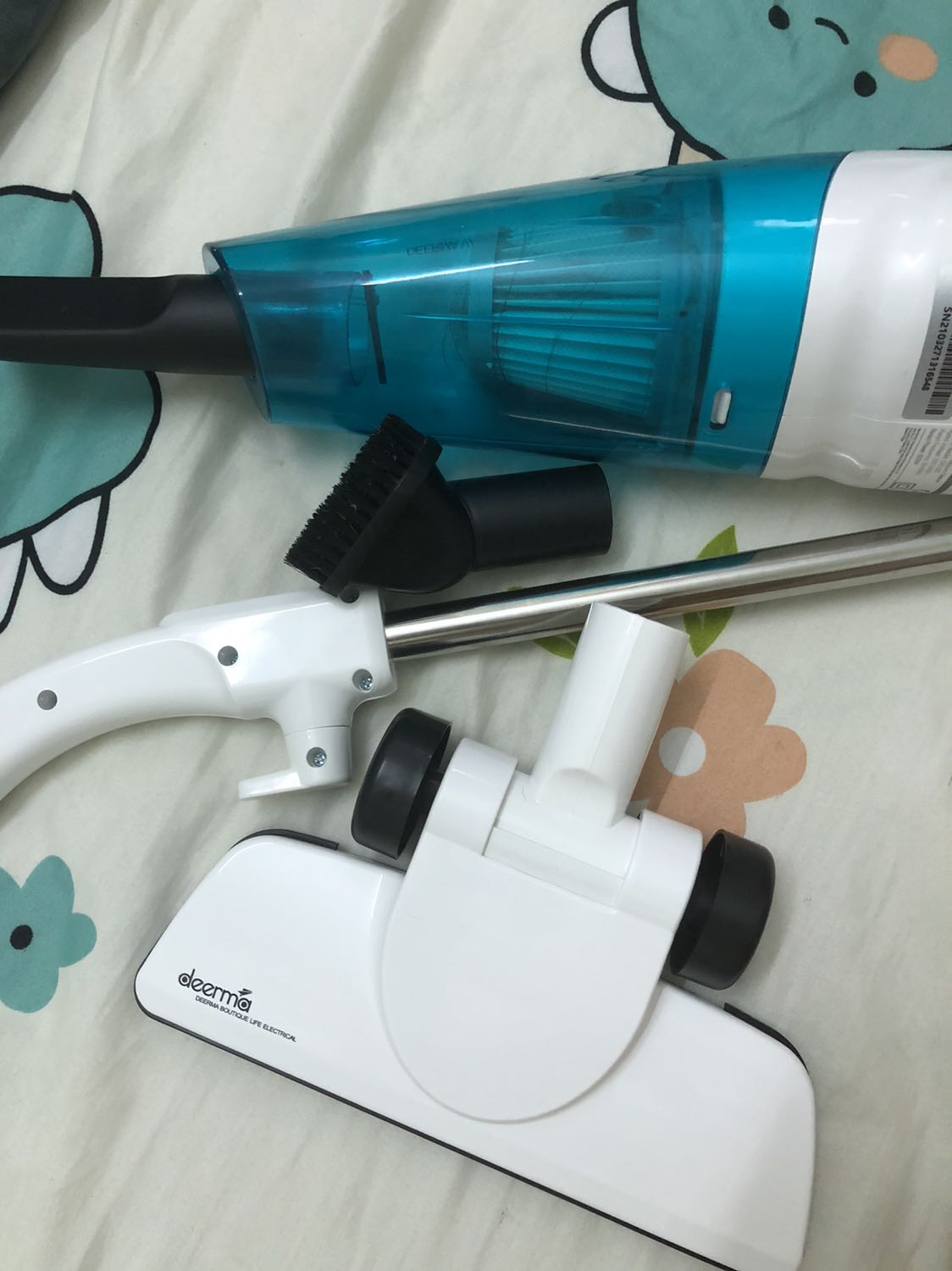 Máy xịn! Hút mạnh! Mới dùng tí đã hút được nhiều bụi nhưng dùng xíu nên tắt vì lực hút lớn nên hút xíu sẽ nóng máy. Mới đặt chủ nhật mà sáng t2 đã giao rồi! Mùa dịch nà giao siêu nhanh! Giá cả với chất lương tốt, nếu bền nữa thì 10 điểm, cảm ơn vì một sản phẩm quá tốt