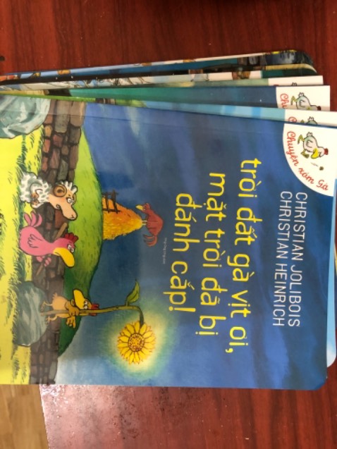 Bộ truyện rất thú vị. Nội dung đơn giản rất phù hợp với trẻ ở độ tuổi tiểu học và đặc biệt là hài hước ngay từ cách các tác giả viết giới thiệu về bản thân.