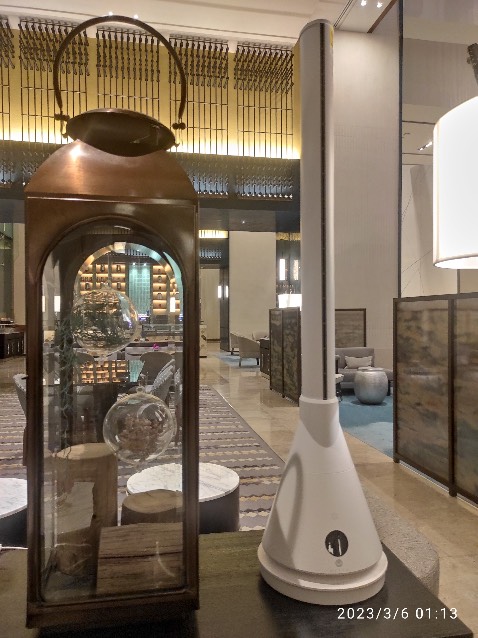 Mình mua máy ban đầu vì nhìn máy rất đẹp, sang hợp với không gian sảnh khách sạn nhà mình, nhưng mà chế độ mát vượt ngoài dự tính nha, gió khá là tự nhiên và tuwoi mats. Không quá đắt giá phù hợp vs thương hiệu và chất lượng 👍 Mình mua máy ban đầu vì nhìn máy rất đẹp, sang hợp với không gian sảnh khách sạn nhà mình, nhưng mà chế độ mát vượt ngoài dự tính nha, gió khá là tự nhiên và tuwoi mats. Không quá đắt giá phù hợp vs thương hiệu và chất lượng 👍