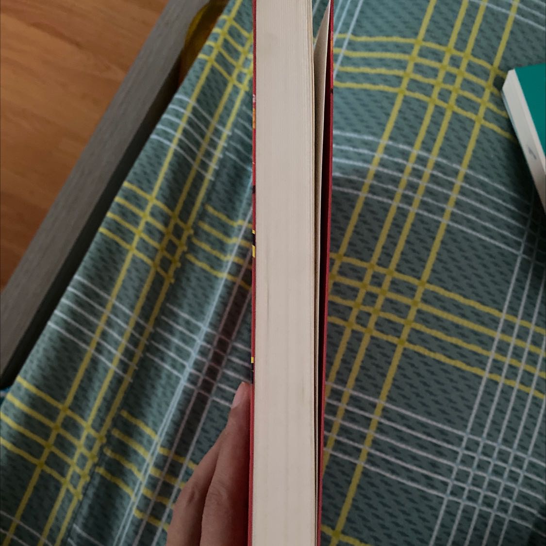 Mua đợt sale nên giảm cả 50%. Quá rẻ cho 1 cuốn bổ ích như vầy. Sách đẹp và rất dày nha