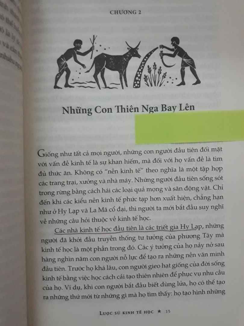 Lược sử kinh tế học cho bạn thấy kinh tế vận hành như thế nào qua từng thời kỳ từ cổ đại đến hiện ví dụ: nhà kinh tế học đầu tiên là các triết gia hy lập,... tuy nhiên theo cảm nhận của mình tác giả trình bày theo dạng báo cáo văn bản nên khô khan dễ gây mê cho người đọc.