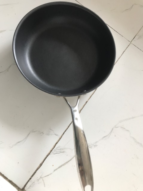 Chảo đẹp, giao hàng nguyên vẹn. Ship siêu tốc rất nhanh