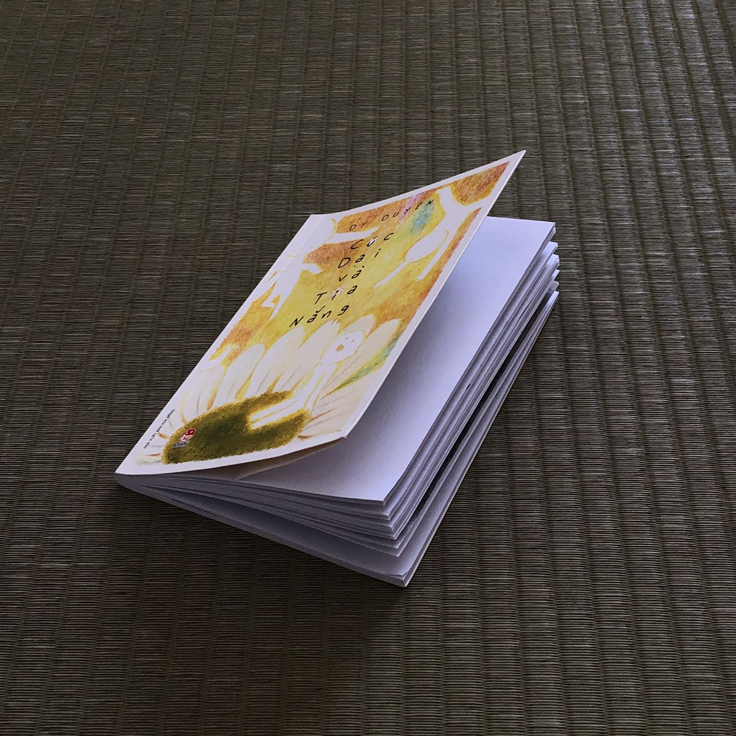 Một cuốn sách quá đang yêu và trong lành ! Love